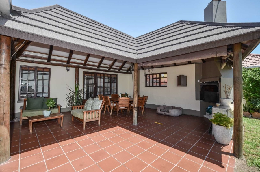 3 Bedroom Property for Sale in Parklands Western Cape